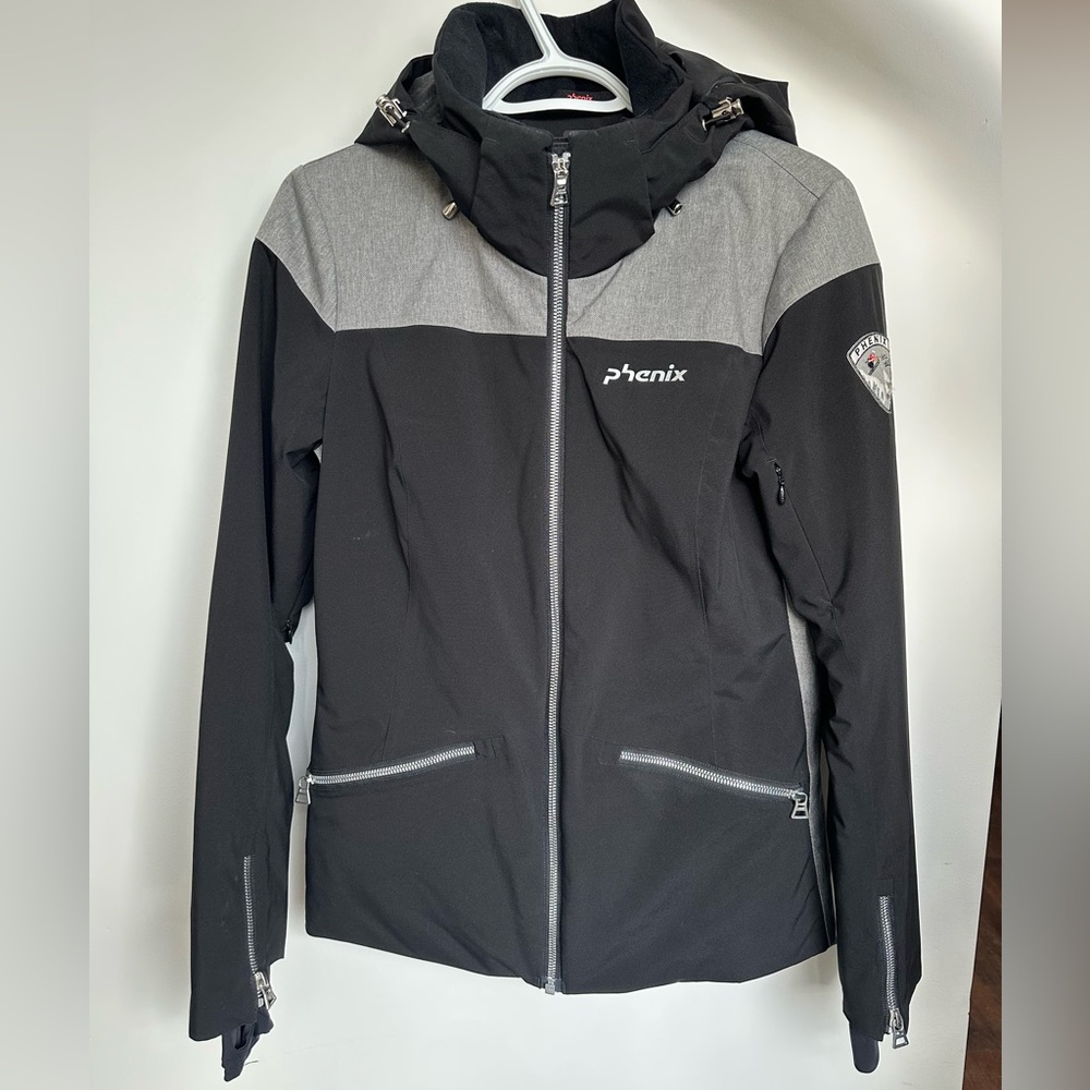 Women’s Phenix Ski Jacket - Worn 3 times - almost brand new New